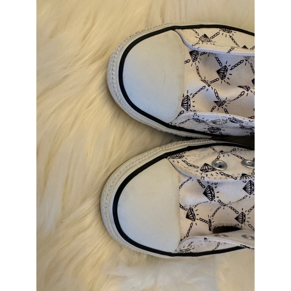 Converse |. Chuck Taylor All Star 70 Hi
Style 104048F Diamond | Size 11 - Picture 13 of 15